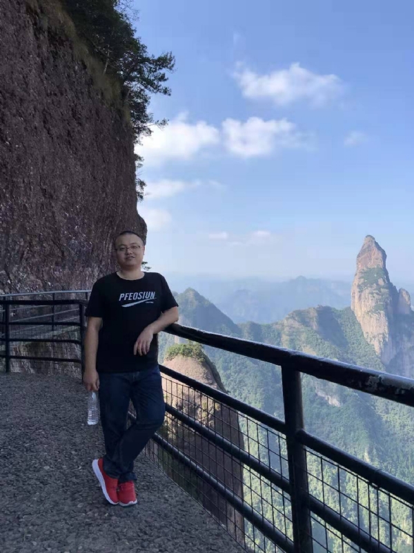 不杵于物的第一张照片--马尾中老年相亲网