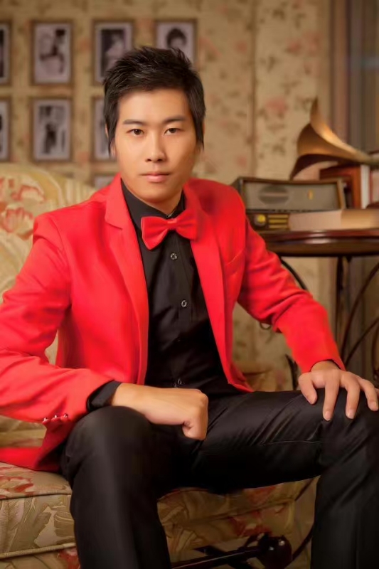 神一样的男人的第一张照片--马尾中老年相亲网