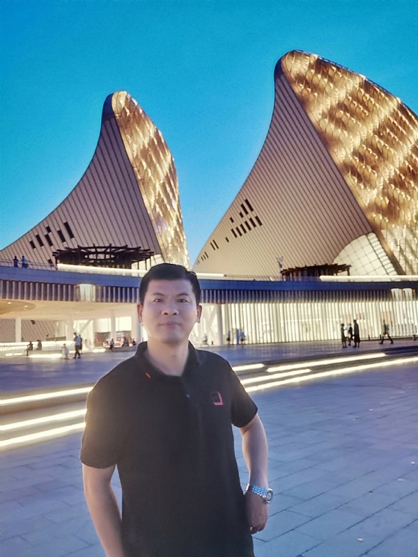 大举的第一张照片--马尾中老年相亲网